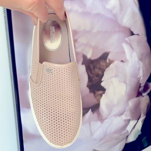 MICHAEL KORS SLIP ON PINK LOGO SHOES